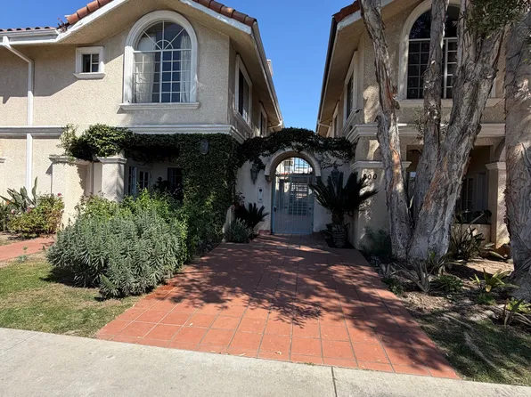 800 N June St, Los Angeles, CA 90038