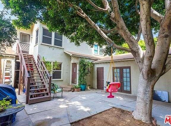 2nd image of 12007 Burbank Blvd