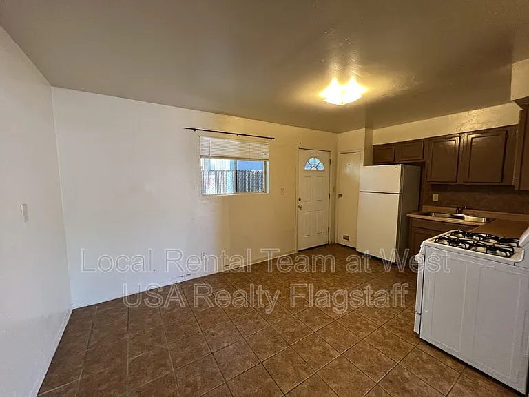 117 E Ellery Ave #2 — Photo 4
