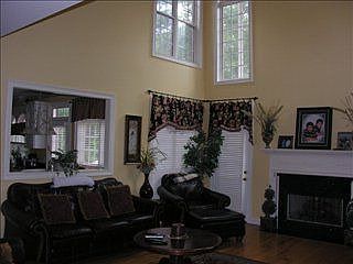 4th image of 2089 Watercrest Dr