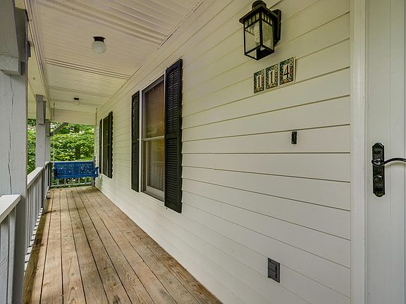 4th image of 114 Harmony Acres Dr E #E