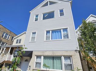 1140 W Barry Ave #1, Chicago, IL 60657