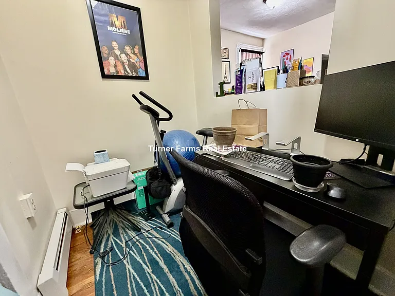 1056 Cambridge St #4F — Photo 9