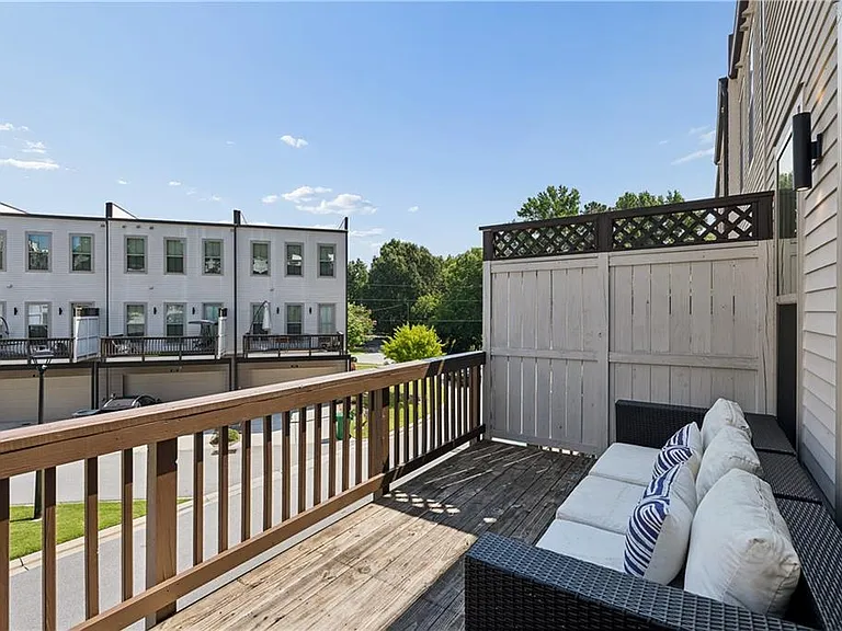 857 Constellation Dr — Photo 20