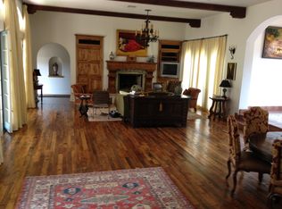 703 Country Club Dr, Ojai, CA 93023