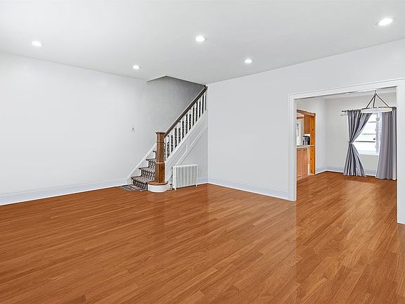 3rd image of 83-12 161st St