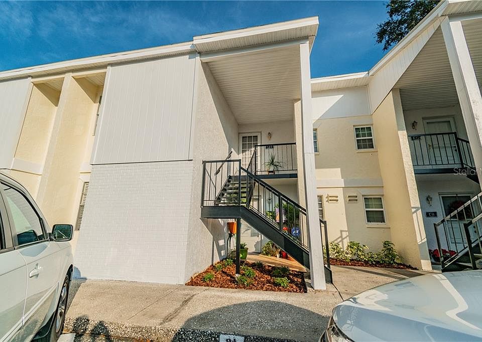1st image of 3811 N Oak Dr Unit E21