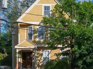 22 Blake St #1, Cambridge, MA 02140
