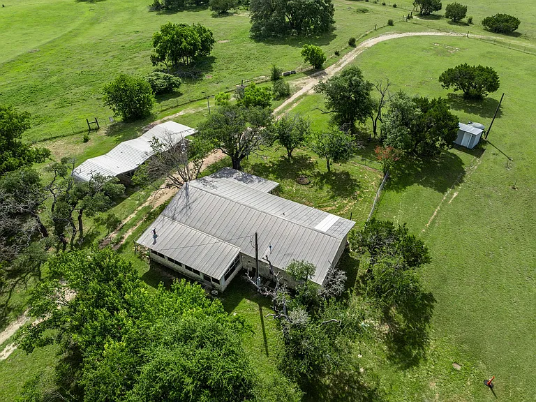 199 Apache Springs Rd — Photo 39