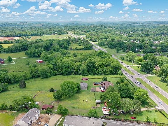 11th image of 2358 Nashville Hwy