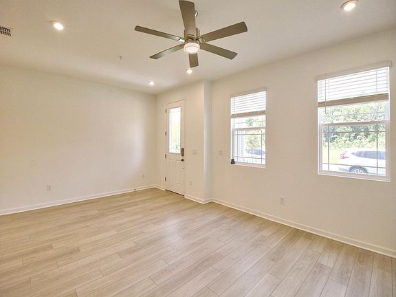 5th image of 11647 Sunsail Ave