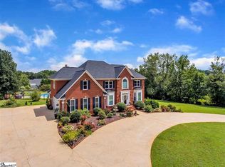 11 Woodberry Dr, Greenville, SC 29615