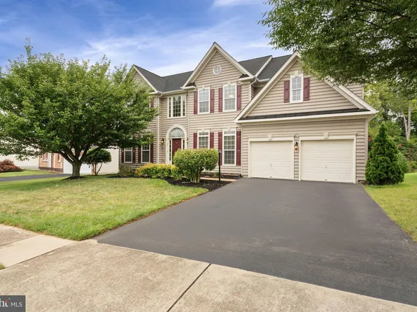 54 Riggs Rd, Fredericksburg, VA 22405