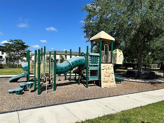 4th image of 1968 Compass Flower Way