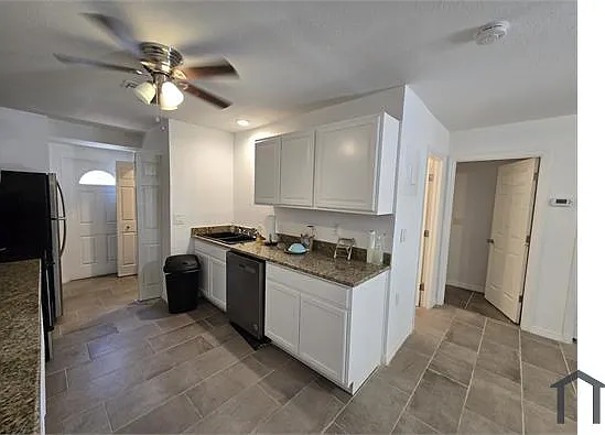 520 Drury Ln #520 — Photo 7