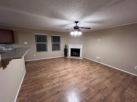 2nd image of 6825 Meadow Way Ln