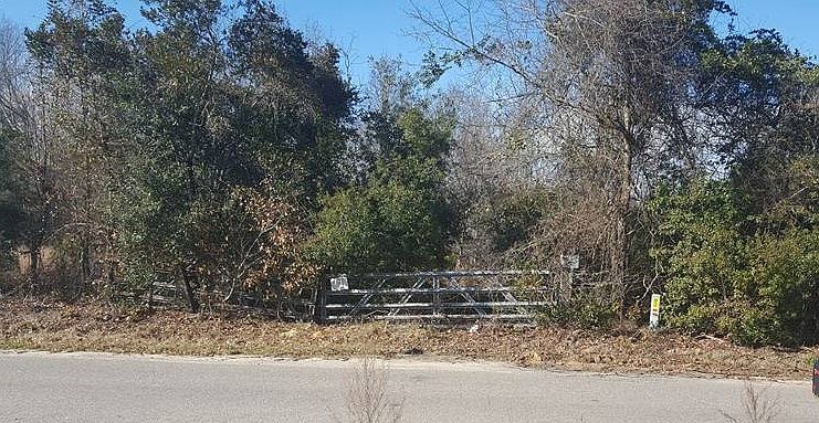 2nd image of 827 Water Tank Rd