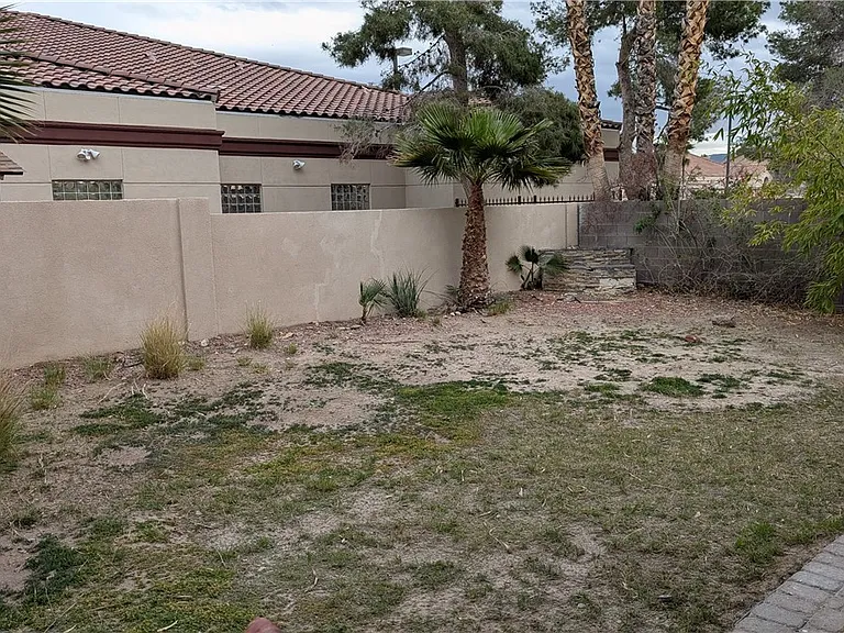 2670 Ridgewater Cir — Photo 21