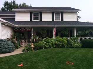 20 Bay Pointe Dr, Bloomington, IL