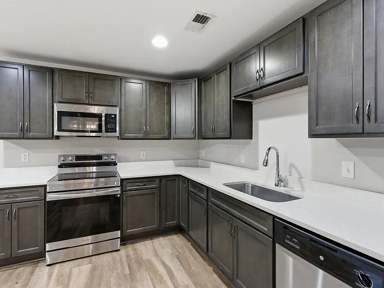 702 N Church St — Photo 25