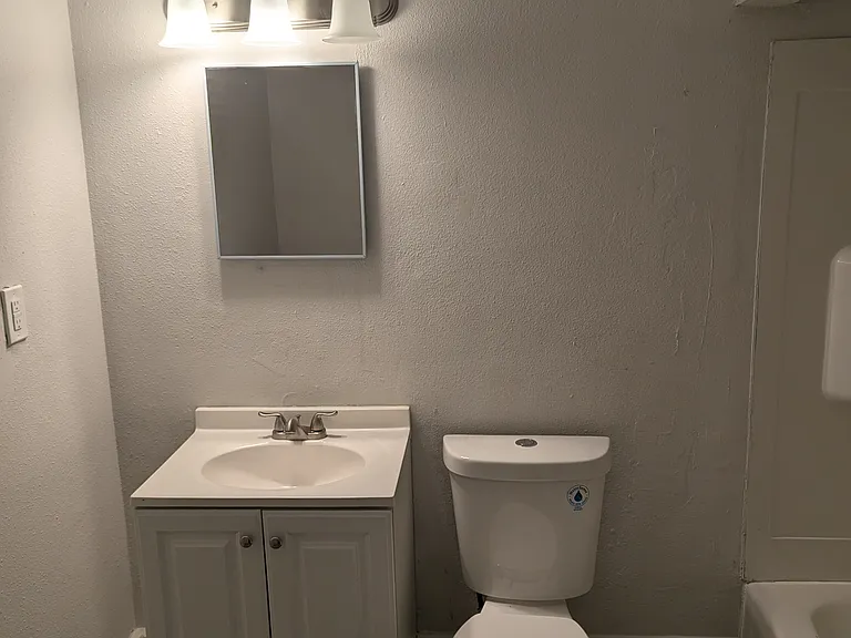 625 Arbor Ave — Photo 4