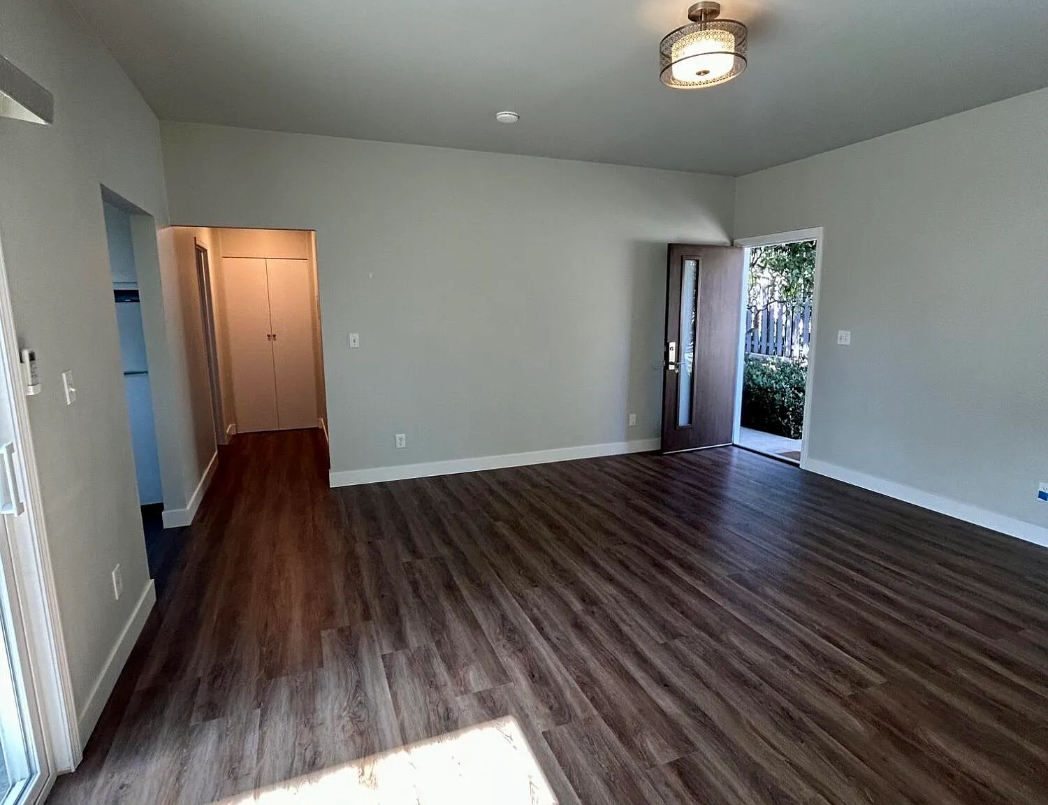 1 bed, 1.0 bath, $2,750 — Photo 3