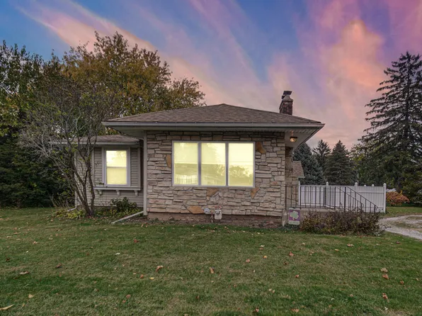 1203 W 18th St, La Porte, IN 46350