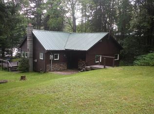 48 Westside Rd, Owls Head, NY 12969