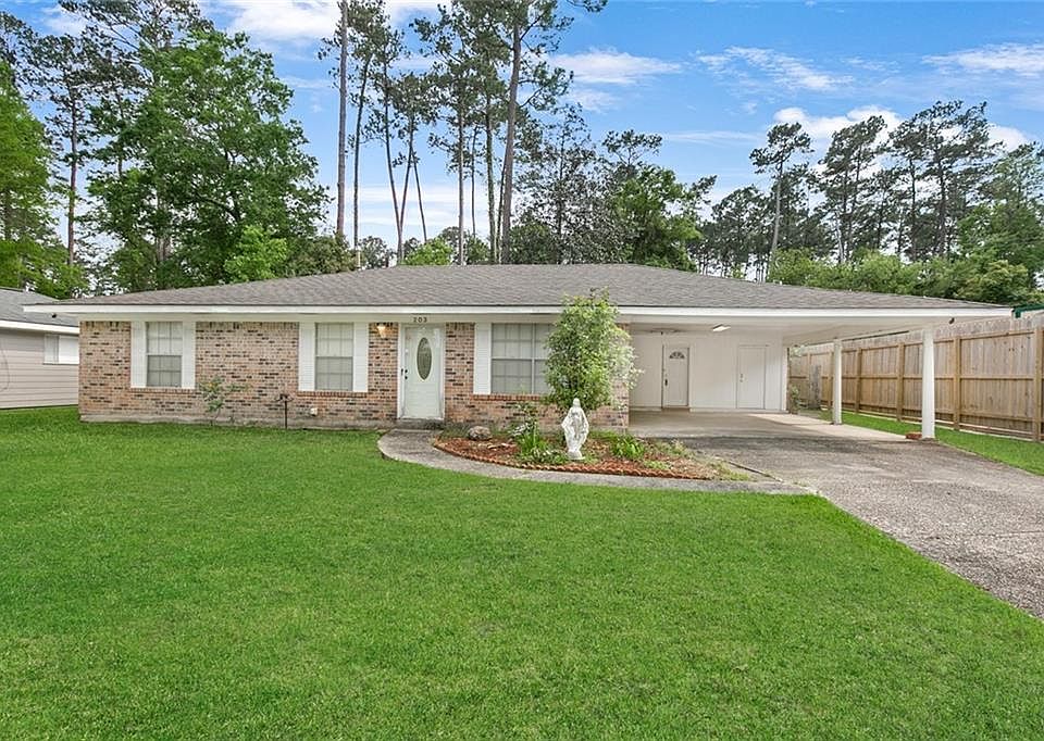1st image of 203 Robinhood Dr