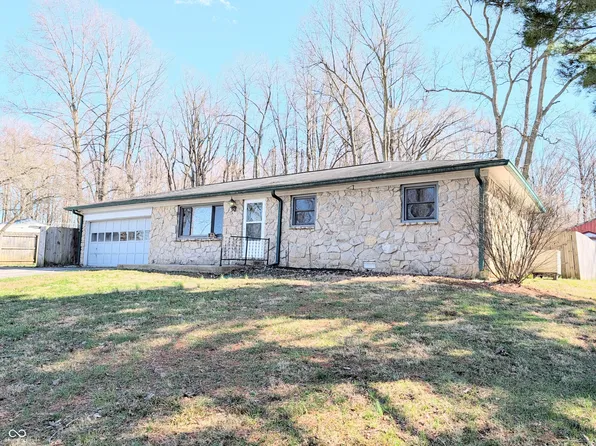 8625 Edith St, Martinsville, IN 46151