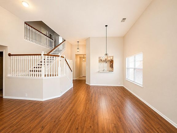 5th image of 714 Cypresswood Rdg