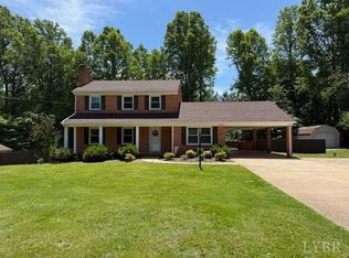 1128 Oakleigh Ave, Appomattox, VA 24522