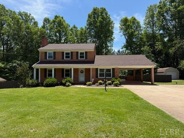 1128 Oakleigh Ave, Appomattox, VA 24522