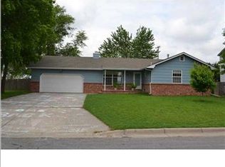 1601 Grandview Ave, Newton, KS 67114