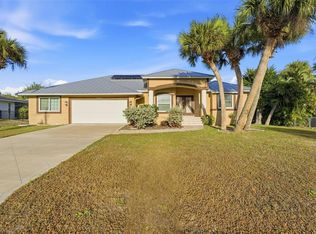 2304 Goya Dr, Nokomis, FL 34275