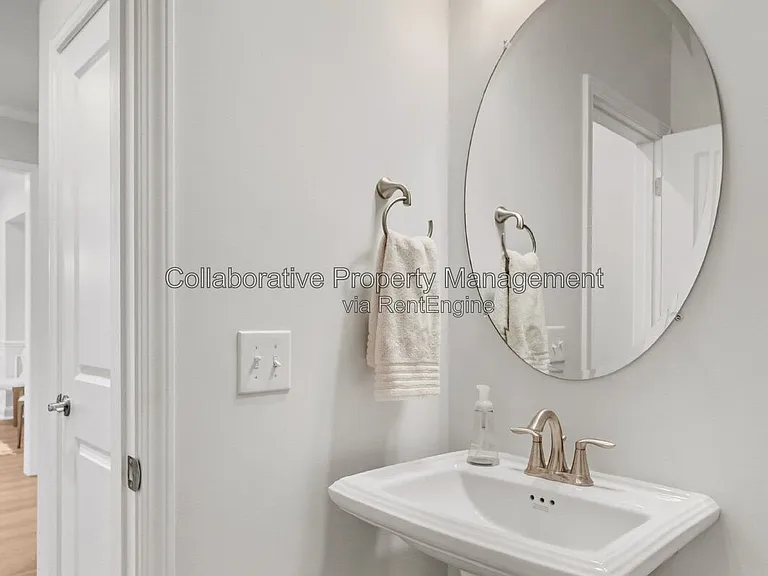 109 Sandy Bend Dr — Photo 11