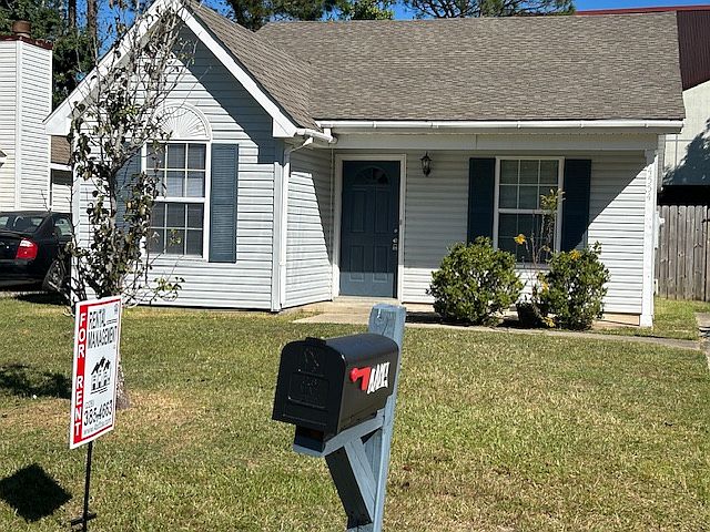 1st image of 4554 Laurelwood Dr