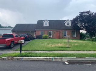 228 Callery Dr, Blandon, PA 19510