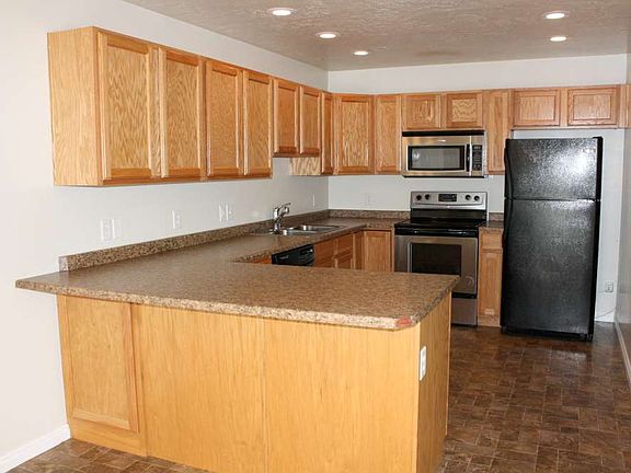 559 Bountiful - 02 Kitchen_08282014