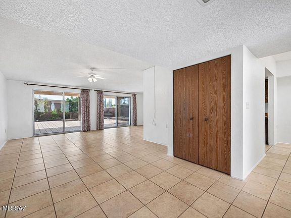 5th image of 413 W San Ignacio