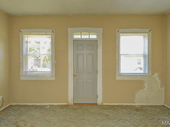 5th image of 1319 Eisenhower Rd
