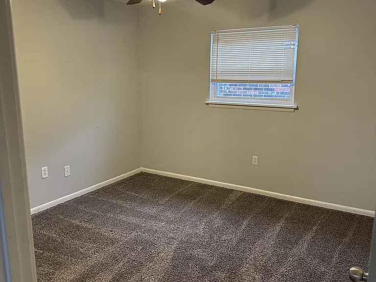 3333 Breckenridge Ln #4 — Photo 6