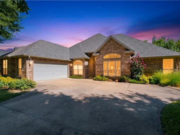 4468 W Lofty Wood Dr, Fayetteville, AR 72704