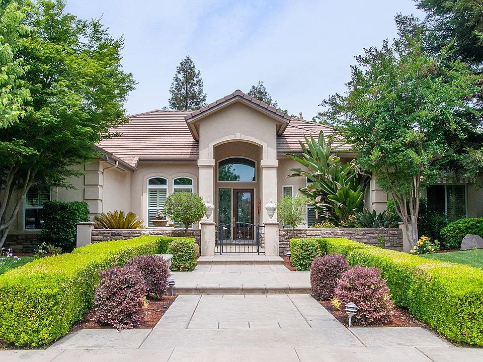 1st image of 4930 Lakewood Ct