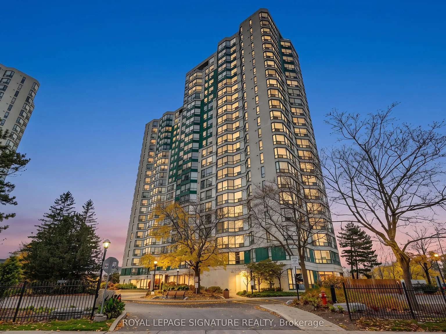 4 bed, $2,649 — Photo 1