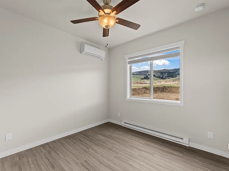 31 Diamond View Ln — Photo 2