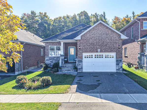 2997 Stone Ridge Blvd, Orillia, ON L3V 8J5