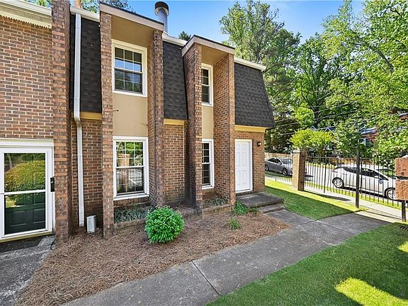 2nd image of 1101 Scott Blvd