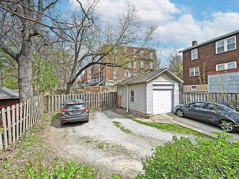 336 Warner St — Photo 27