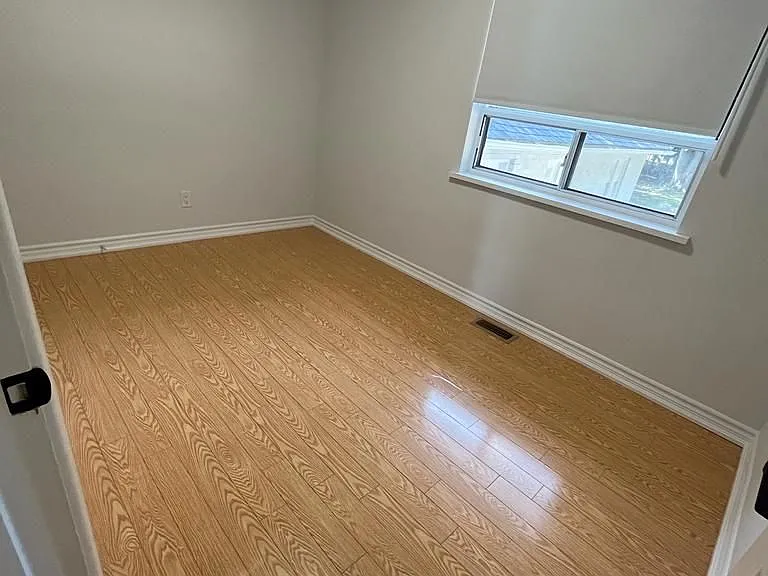 254 Hillside Dr #UPPER LEVEL — Photo 5